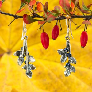 MYRTILLES, BOUCLES D'OREILLES EN ARGENT - BOUCLES D'OREILLES, PIERRES PRÉCIEUSES, ARGENT{% if kategorie.adresa_nazvy[0] != zbozi.kategorie.nazev %} - BIJOUX EN ARGENT{% endif %}