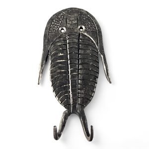 Porte-manteau Trilobite en fer forgé