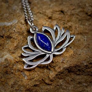Fleur de Lotus sacrée, pendentif, argent - Lapis