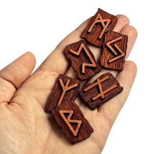 RUNES - Elder Futhark, ensemble de runes en bois