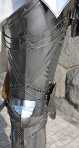 SUIT OF ARMOUR, GERMANY, 1485, REPLICA - SUITS OF ARMOUR{% if kategorie.adresa_nazvy[0] != zbozi.kategorie.nazev %} - ARMOUR HELMETS, SHIELDS{% endif %}