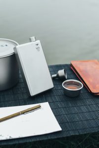 Ti9306 Flasque de poche en titane avec entonnoir Keith