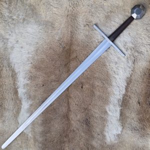 One-handed medieval sword Mack, Full Tang
