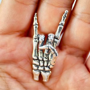 DEVIL HORNS - pendentif en argent pour les rockers