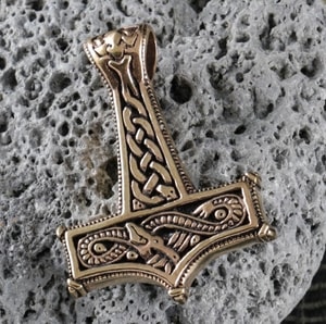 DRAGON, THORS HAMMER, BRONZE - WIKINGERAMULETTE{% if kategorie.adresa_nazvy[0] != zbozi.kategorie.nazev %} - SCHMUCKSTÜCKE{% endif %}