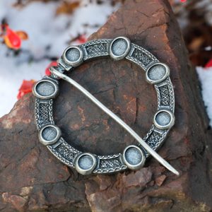 NORICA, grande broche de manteau médiéval