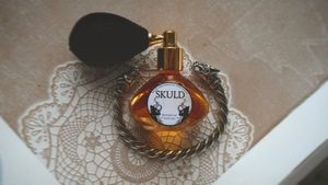 SKULD, NORSE GODS SCENT, NATURAL MAGIC OIL - MAGICAL OILS{% if kategorie.adresa_nazvy[0] != zbozi.kategorie.nazev %} - MAGIC{% endif %}