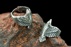 CORVUS, RAVEN, SILVER RING - RINGS{% if kategorie.adresa_nazvy[0] != zbozi.kategorie.nazev %} - SILVER JEWELLERY{% endif %}