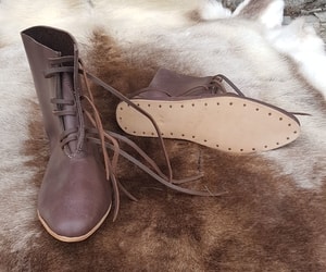 WALERAN, chaussures historiques en cuir
