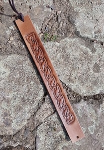 GAUL, CARVED LEATHER WRISTBAND - WRISTBANDS{% if kategorie.adresa_nazvy[0] != zbozi.kategorie.nazev %} - LEATHER PRODUCTS{% endif %}