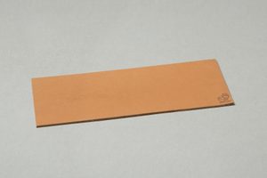 LEATHER STROP FOR POLISHING WITH P1 POLISHING COMPOUND - GESCHMIEDETE SCHNITZMEISSEL{% if kategorie.adresa_nazvy[0] != zbozi.kategorie.nazev %} - BUSHCRAFT, REENACTMENT, HANDWERK{% endif %}