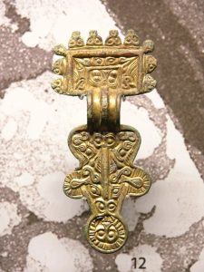 Broche anglo-saxonne, VIe siècle, réplique