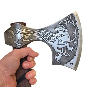 Hache slave Simargl, gravée