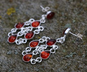 MARINA, AMBRE, BOUCLES D'OREILLES EN ARGENT - AMBRE ET ARGENT{% if kategorie.adresa_nazvy[0] != zbozi.kategorie.nazev %} - BIJOUX EN ARGENT{% endif %}