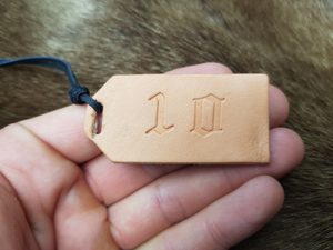 LEATHER PRICE TAG - KEYCHAINS, WHIPS, OTHER{% if kategorie.adresa_nazvy[0] != zbozi.kategorie.nazev %} - LEATHER PRODUCTS{% endif %}