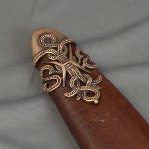 Épée viking, Dybäck, Suède, avec fourreau en cuir