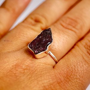 IGNARA, ring, garnet silver 925/1000
