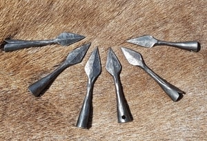 FORGED ARROWHEAD - LEAF, STEEL - BOWS, CROSSBOWS{% if kategorie.adresa_nazvy[0] != zbozi.kategorie.nazev %} - WEAPONS - SWORDS, AXES, KNIVES{% endif %}