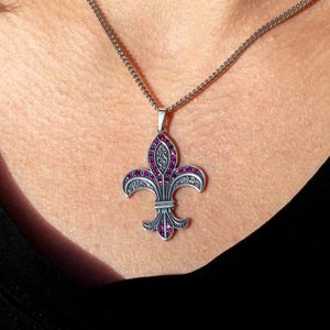 FLEUR DE LIS, LUXURY SILVER PEDNANT WITH RUBIES AG 925 - PENDANTS{% if kategorie.adresa_nazvy[0] != zbozi.kategorie.nazev %} - SILVER JEWELLERY{% endif %}