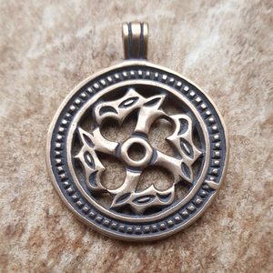 SLAVIC ANIMAL SHAPED SWASTIKA, BRONZE PENDANT - LARGE - PENDANTS, NECKLACES{% if kategorie.adresa_nazvy[0] != zbozi.kategorie.nazev %} - JEWELLERY - BRONZE, ZINC{% endif %}