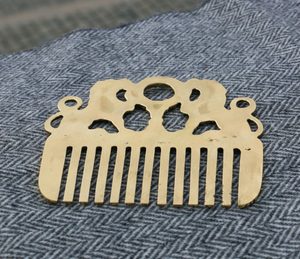 MANE COMB FOR HORSES - BUCKLES, BELT FITTINGS{% if kategorie.adresa_nazvy[0] != zbozi.kategorie.nazev %} - JEWELLERY - BRONZE, ZINC{% endif %}