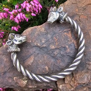 Keltisches Stierarmband, Trichtingen, massiv Silber 925
