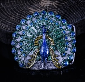 PEACOCK, PAINTED BELT BUCKLE - CUSTOM MADE BELTS{% if kategorie.adresa_nazvy[0] != zbozi.kategorie.nazev %} - LEATHER PRODUCTS{% endif %}