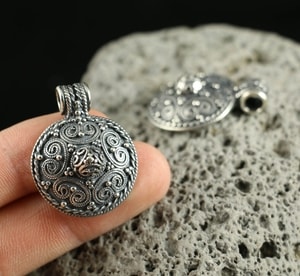 Pendentif viking, Stora Ryk, Suède, argent