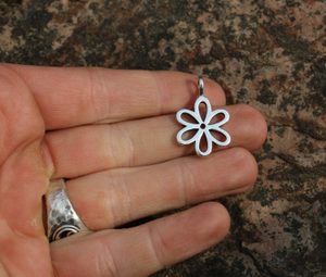 FLOWER, silver pendant
