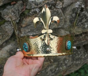 REGIUS, MEDIEVAL CROWN, BRASS - CROWNS AND TIARAS{% if kategorie.adresa_nazvy[0] != zbozi.kategorie.nazev %} - JEWELLERY - BRONZE, ZINC{% endif %}