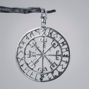 VEGVISIR, runes, pendant, silver