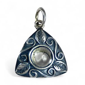 BOUDICCA - pendentif, argent, cristal de montagne