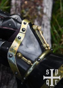 Hourglass Gauntlets, Milan ca. 1370, approx. 1.6 mm Steel, blackened