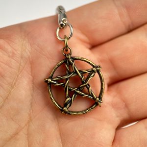 Pentagram keyring, zinc old brass