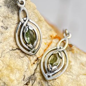 MAIA, earrings, faceted Moldavite, silver