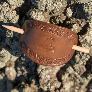 THOR'S HAMMER, LEATHER HAIR CLIP - HAIR CLIPS, ACCESSORIES, JEWELLERY{% if kategorie.adresa_nazvy[0] != zbozi.kategorie.nazev %} - LEATHER PRODUCTS{% endif %}