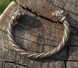 CAITLIN, Celtic Cat, bracelet, bronze