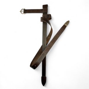 LEATHER SCABBARD for ONE HANDED swords, Fleur de Lis