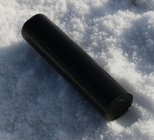 BUFFALO HORN BLACK ROLL 127 X 32 MM - MATERIAL FOR KNIFE HANDLES{% if kategorie.adresa_nazvy[0] != zbozi.kategorie.nazev %} - BUSHCRAFT, LIVING HISTORY, CRAFTS{% endif %}