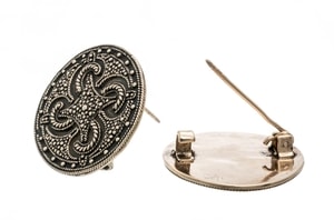 VIKING SWASTIKA THUMBY-BIENEBEK, BROCHE, BRONZE  RÉPLIQUE - ACCESSOIRES DE COSTUME{% if kategorie.adresa_nazvy[0] != zbozi.kategorie.nazev %} - BIJOUTERIE{% endif %}