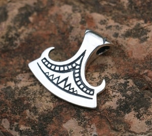 PERUN'S BEARDED AXE, SILVER PENDANT - ANHÄNGER - SCHMUCK, SILBER{% if kategorie.adresa_nazvy[0] != zbozi.kategorie.nazev %} - SILBER SCHMUCKSTÜCKE{% endif %}