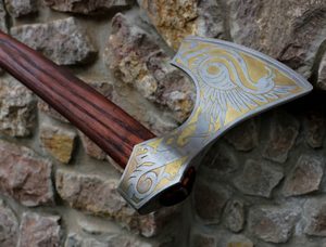 GOLDEN GRIFFIN - etched Axe