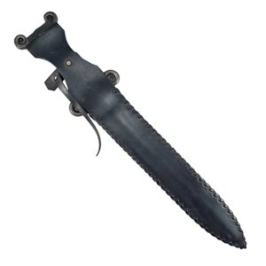 Glas Gaibhnenn, Celtic dagger/sword