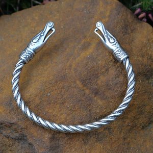 URNES STYLE DRACHEN WIKINGER ARMBAND SILBER 925 - ARMBÄNDER{% if kategorie.adresa_nazvy[0] != zbozi.kategorie.nazev %} - SILBER SCHMUCKSTÜCKE{% endif %}