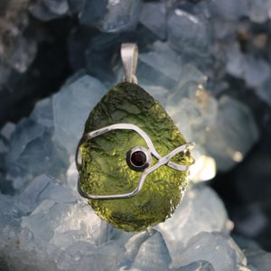 LARA, pendentif en argent, Moldavite Ag 925