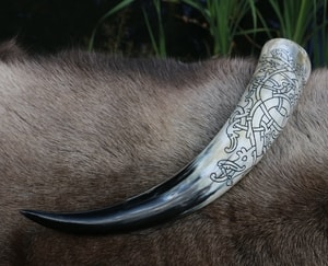 RINGERIKE - DRAGON, CARVED DRINKING HORN - DRINKING HORNS{% if kategorie.adresa_nazvy[0] != zbozi.kategorie.nazev %} - HORN PRODUCTS{% endif %}