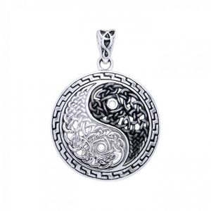 KNOTTED YING YANG, SILVER PENDANT - ANHÄNGER - SCHMUCK, SILBER{% if kategorie.adresa_nazvy[0] != zbozi.kategorie.nazev %} - SILBER SCHMUCKSTÜCKE{% endif %}