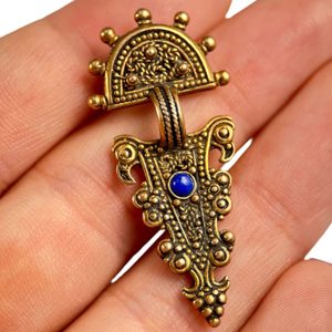 TÊTES D'AIGLE pendentif médiéval, bijou, bronze, lapis-lazuli