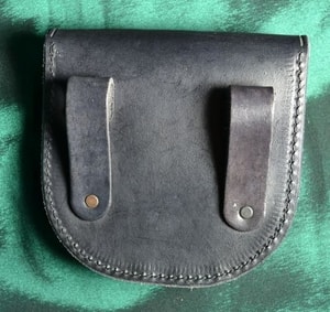 LEATHER BELT BAG WITH CELTIC KNOT, MODERN USAGE, BLACK - BAGS, SPORRANS{% if kategorie.adresa_nazvy[0] != zbozi.kategorie.nazev %} - LEATHER PRODUCTS{% endif %}