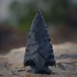 BLACK OBSIDIAN ARROWHEAD - DECORATIVE MINERALS AND ROCKS{% if kategorie.adresa_nazvy[0] != zbozi.kategorie.nazev %} - MOLDAVITES, MINERALS, FOSSILS{% endif %}